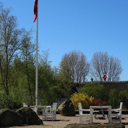Birkelygaard Bed & Breakfast Hårby エクステリア 写真