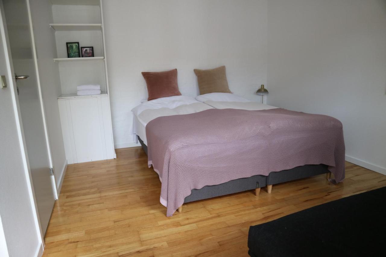 Birkelygaard Bed & Breakfast Hårby エクステリア 写真
